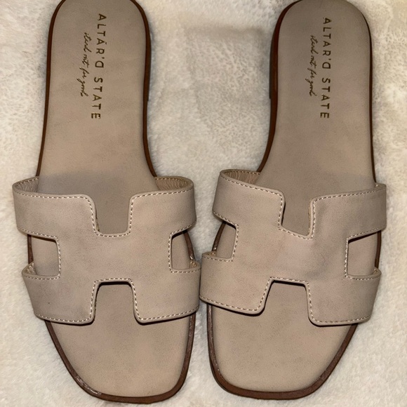 Altar'd State Shoes - Altar'd State Women's Cream Slide Sandals